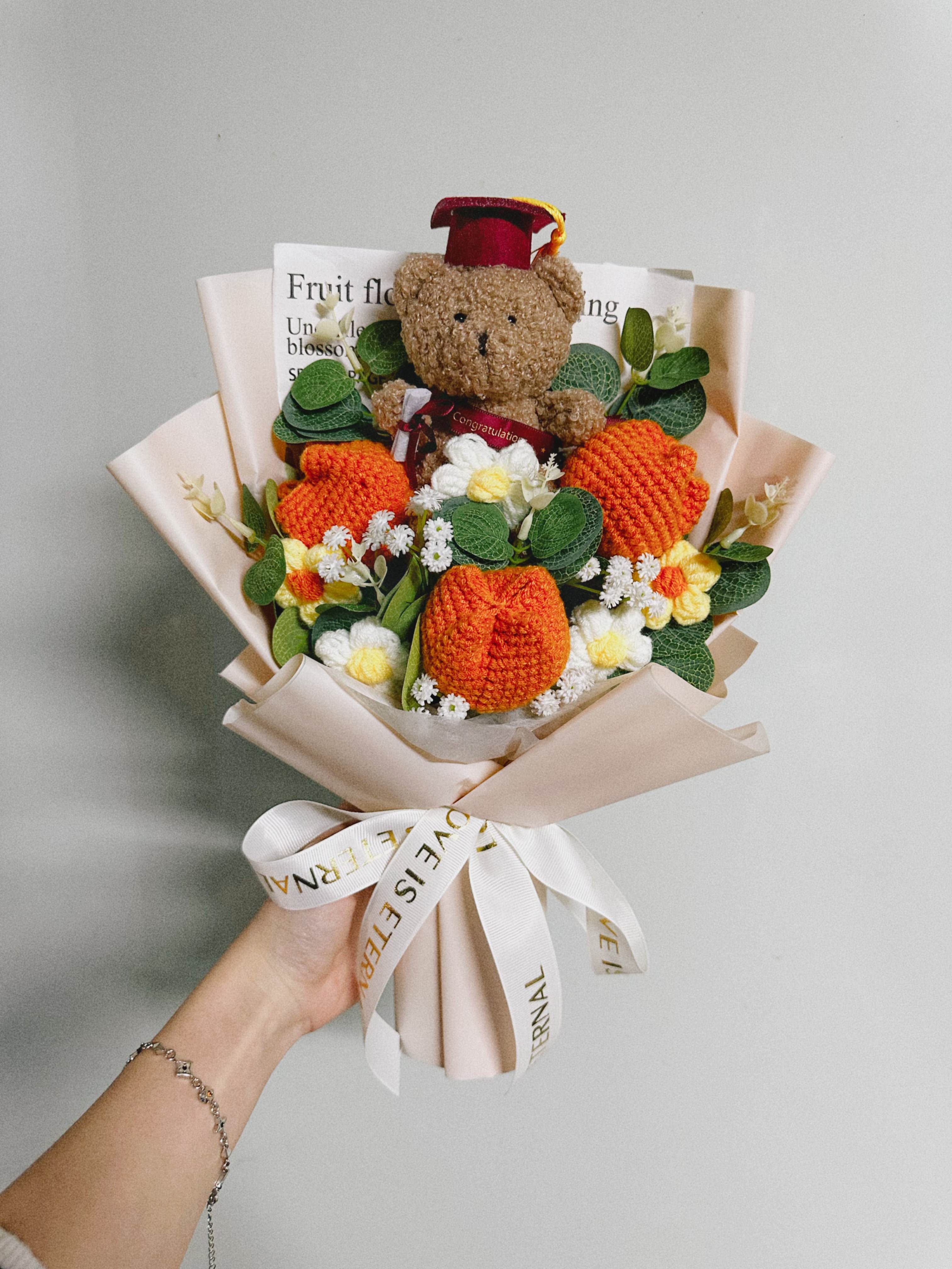 Small — Graduation Bear Bouquet