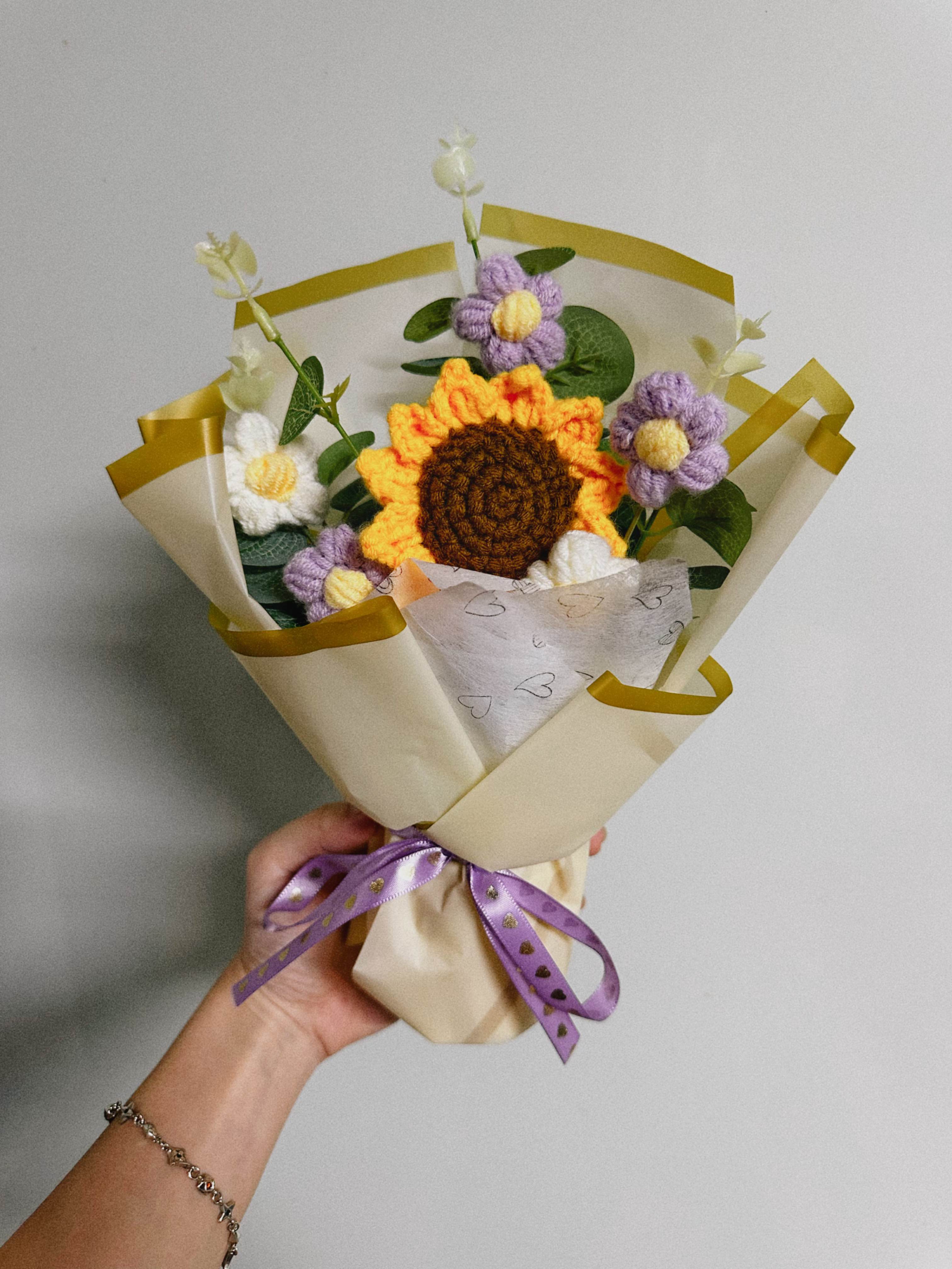Extra Small — Sunflower Bouquet