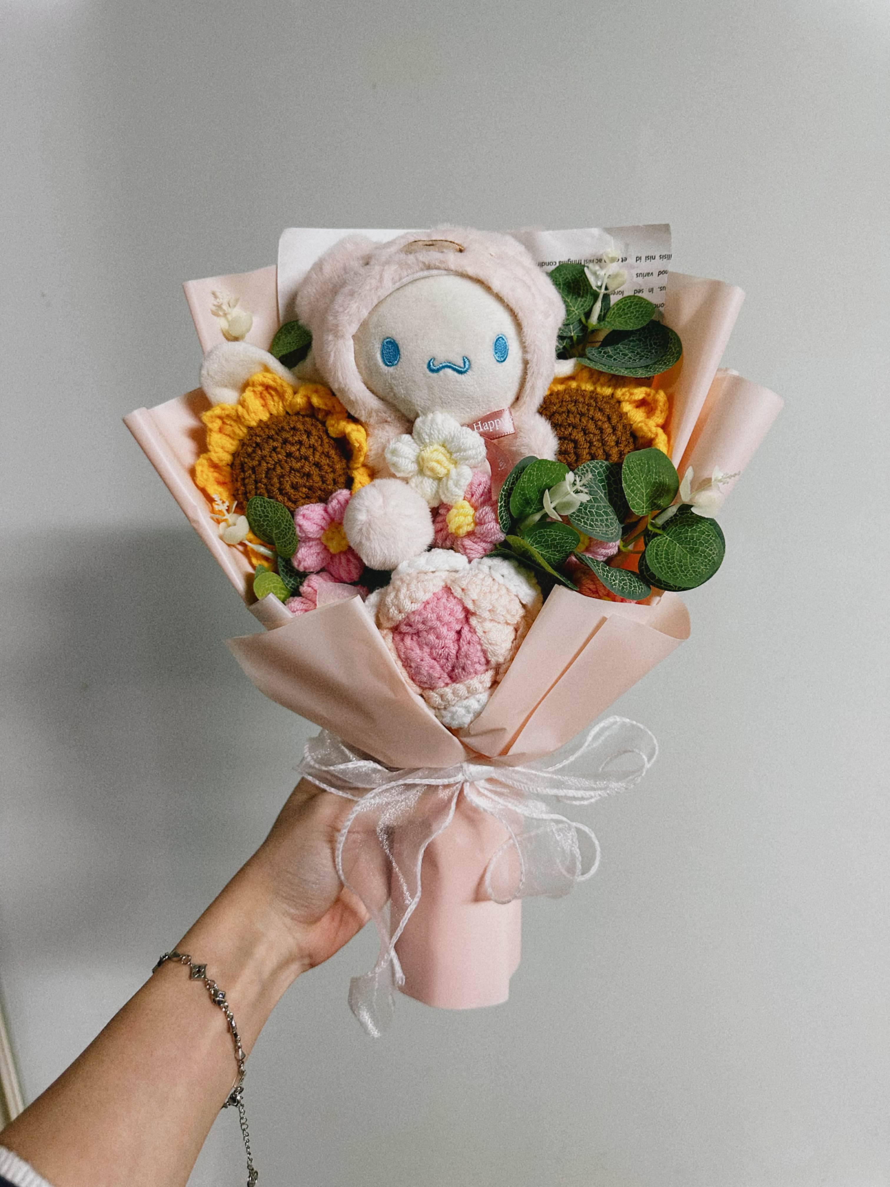 Small - Cinnamoroll Bear Sunflower Bouquet