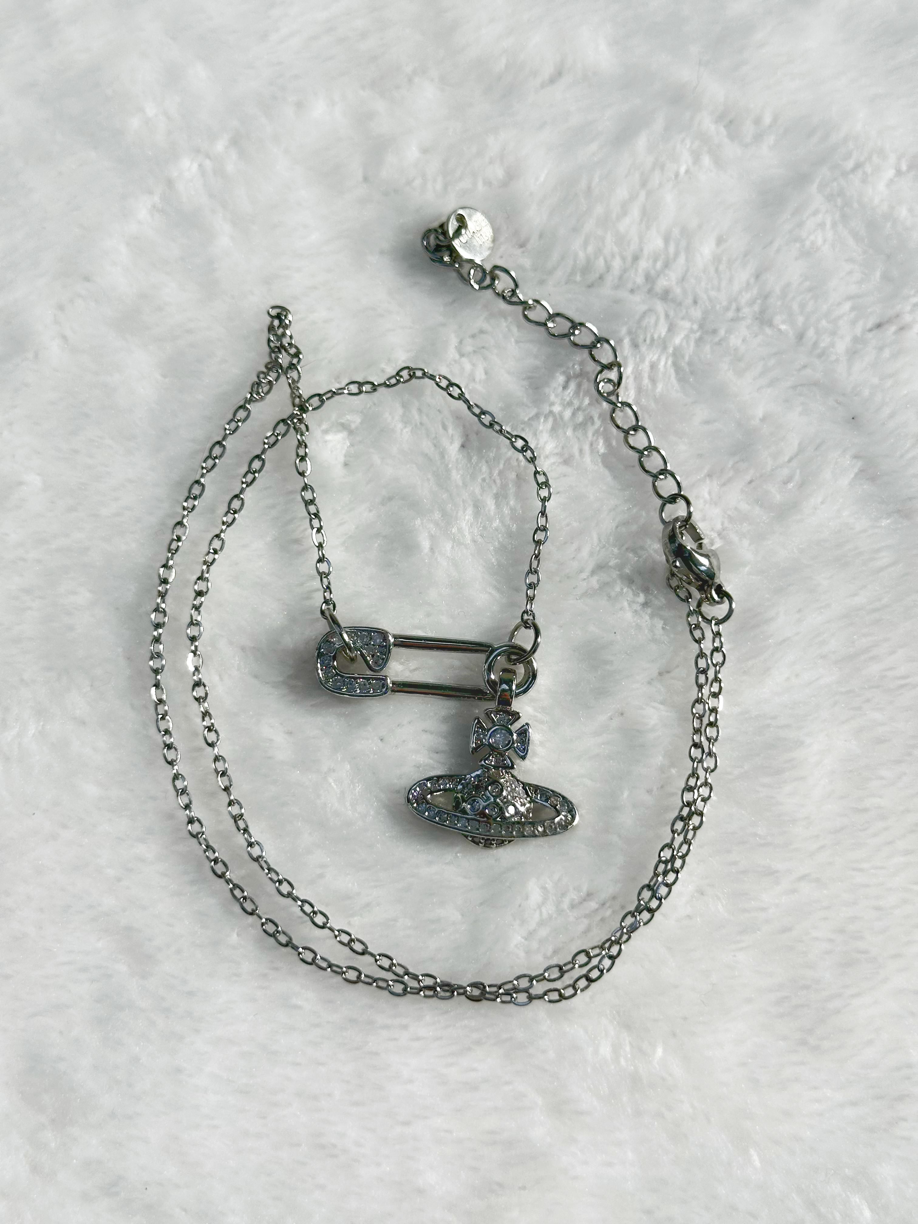 Pearl Twirl — Necklace