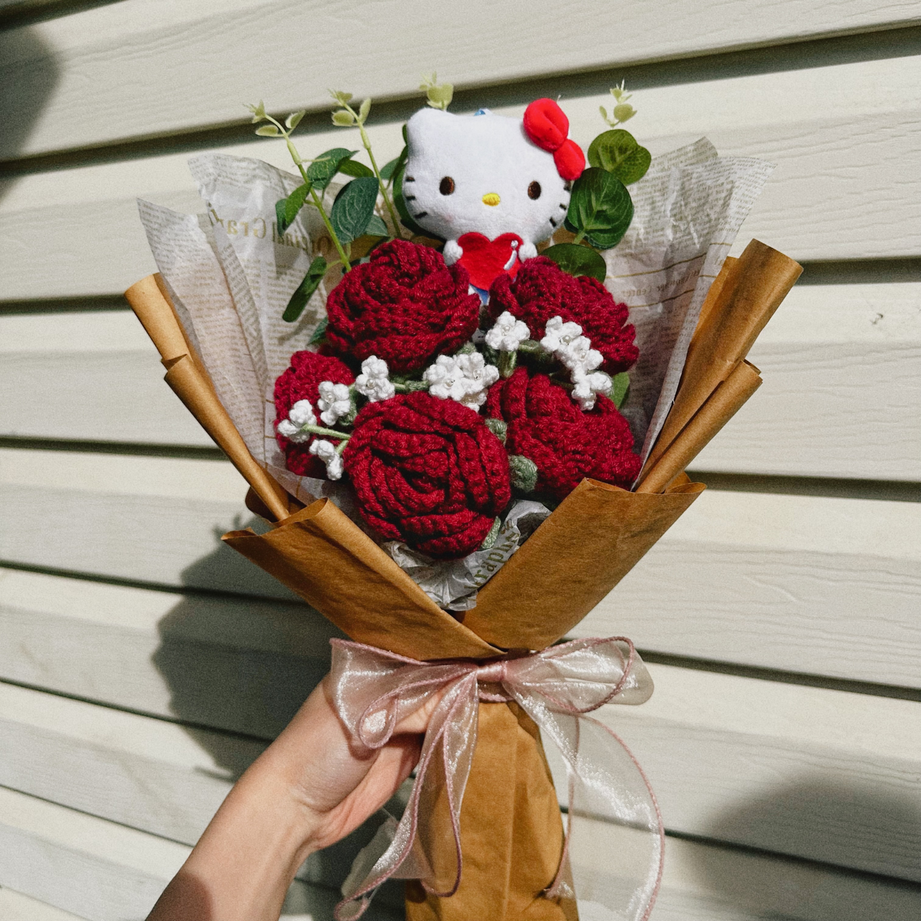 Large - Helo Kitty Rose Bouquet